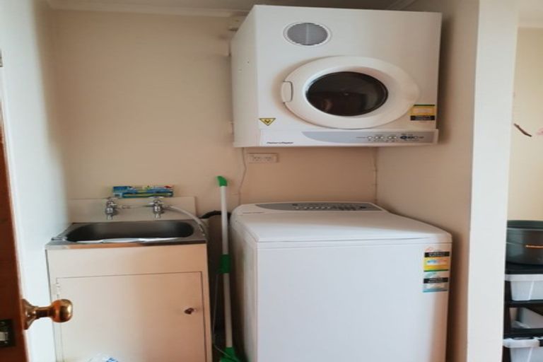 Photo of property in 32 Hall Street, Newtown, Wellington, 6021