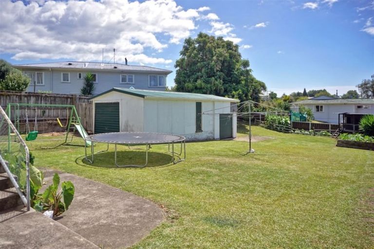 Photo of property in 16 Herbert Street, Te Puke, 3119