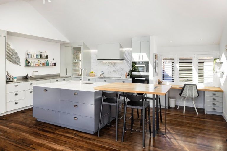 Photo of property in 76 Princes Street, Cambridge, 3434