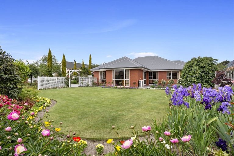 Photo of property in 18 Dawson Douglas Place, Kaiapoi, 7630