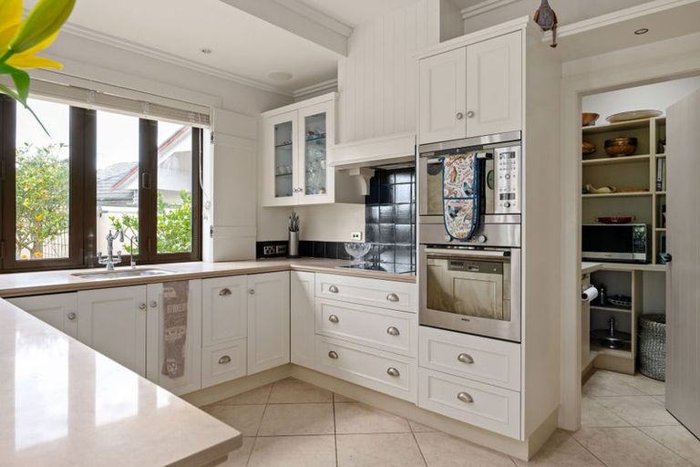 Photo of property in 35 The Esplanade, Huntington, Hamilton, 3210