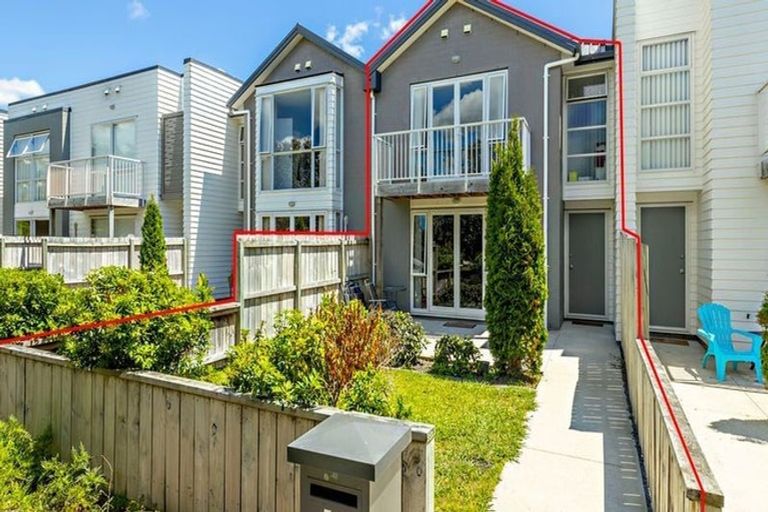 Photo of property in 55 Phar Lap Crescent, Takanini, 2112
