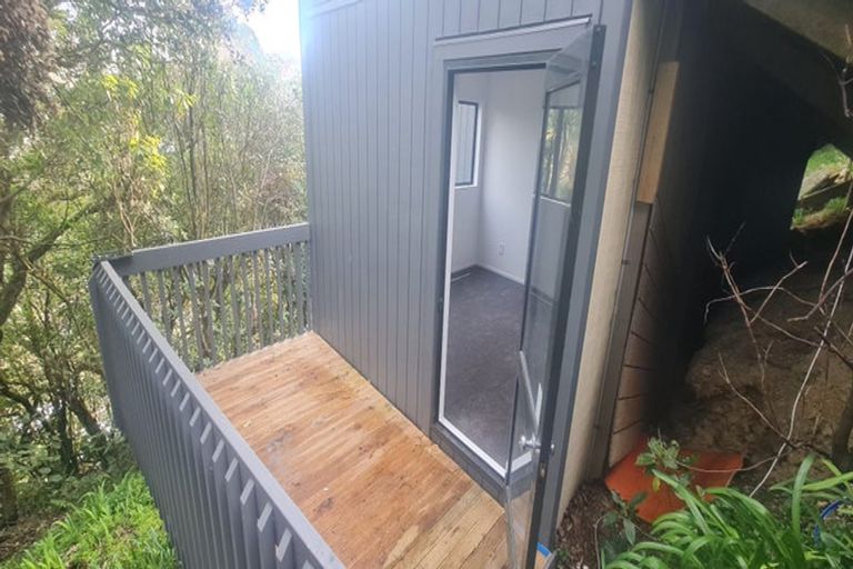 Photo of property in 7 Garden Road, Northland, Wellington, 6012