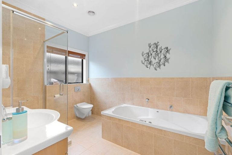 Photo of property in 93 Regent Drive, Paraparaumu Beach, Paraparaumu, 5032