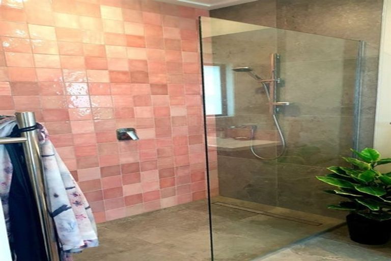 Photo of property in 70 Leeward Drive, Whitianga, 3510