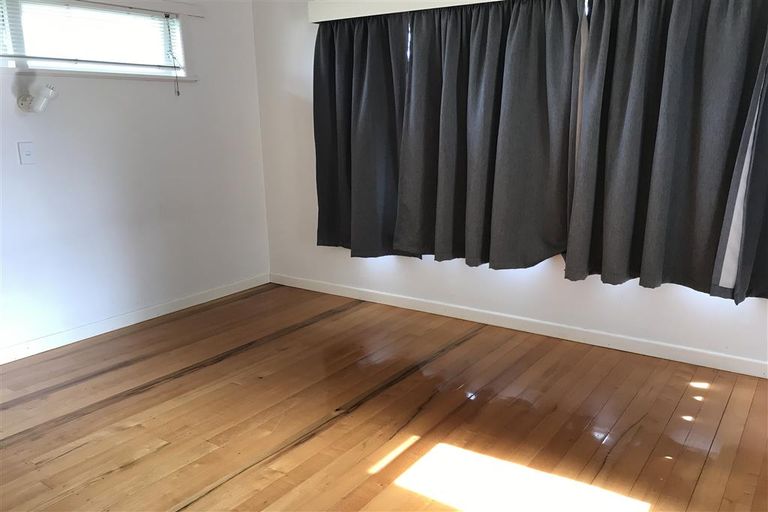 Photo of property in 136 Great South Road, Takanini, 2112