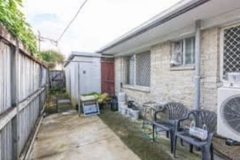 Photo of property in 1/66 Huia Road, Papatoetoe, Auckland, 2025