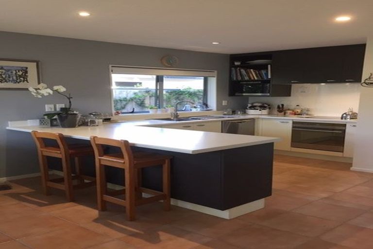 Photo of property in 24 Judd Place, Orewa, 0931