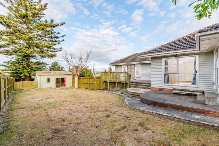 Photo of property in 34 Christmas Road, Manurewa, Auckland, 2102