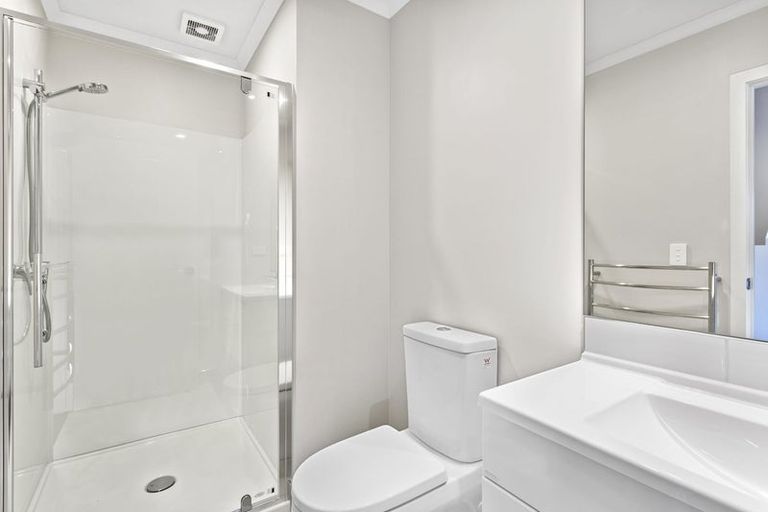 Photo of property in 6/89 Hobsonville Point Road, Hobsonville, Auckland, 0616