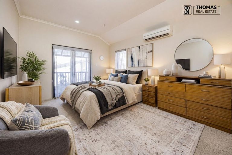Photo of property in 14 Secoia Crescent, Mangere, Auckland, 2022