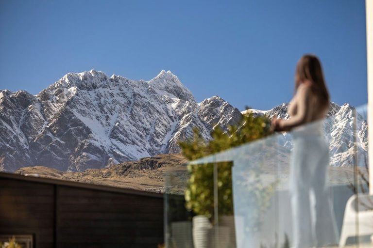 Photo of property in St Andrews Park, 66 Highview Terrace, Queenstown, 9300