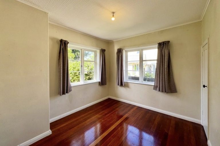 Photo of property in 39 Park Road, West End, Palmerston North, 4412