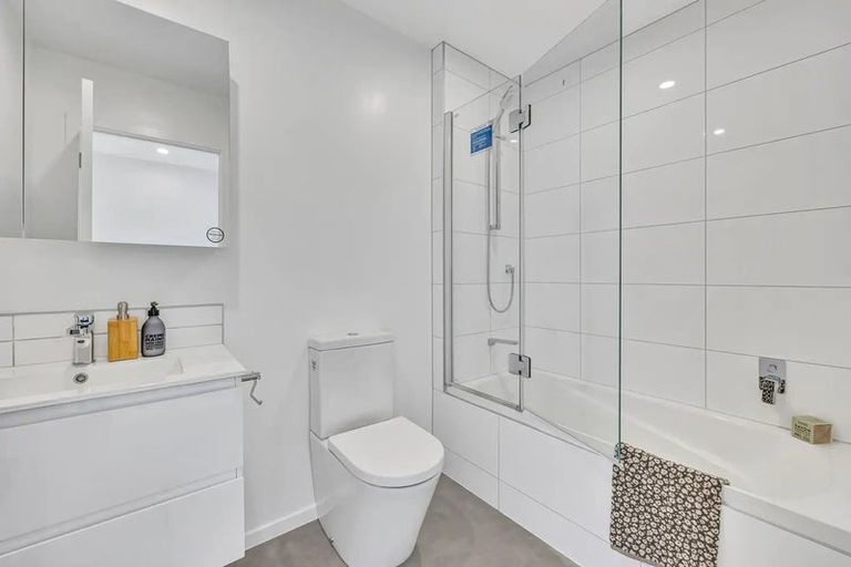 Photo of property in 125 Ngae Place, Mangere East, Auckland, 2024