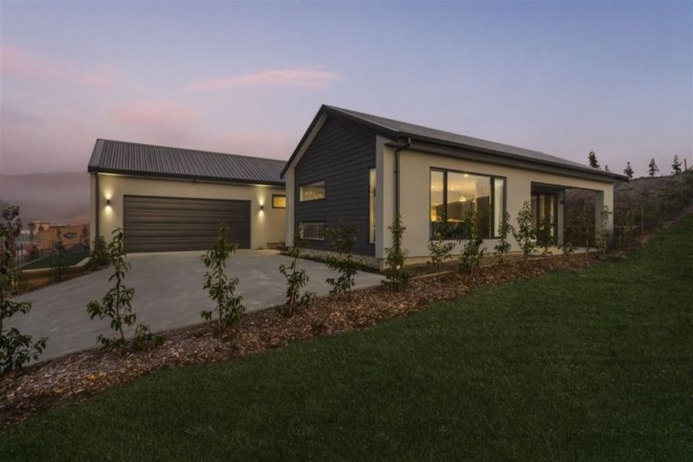 Photo of property in 45 Mount Linton Avenue, Wanaka, 9305