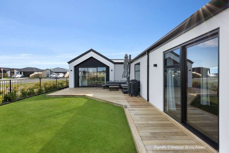 Photo of property in 11 Ellmers Street, Woodend, 7610