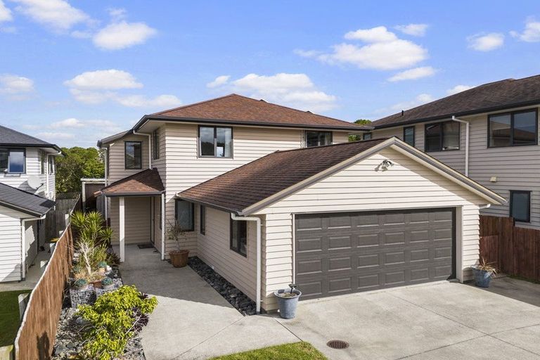 Photo of property in 21 Maylee Crescent, Gulf Harbour, Whangaparaoa, 0930
