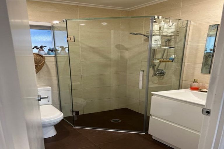 Photo of property in 2/342 Lake Road, Hauraki, Auckland, 0622