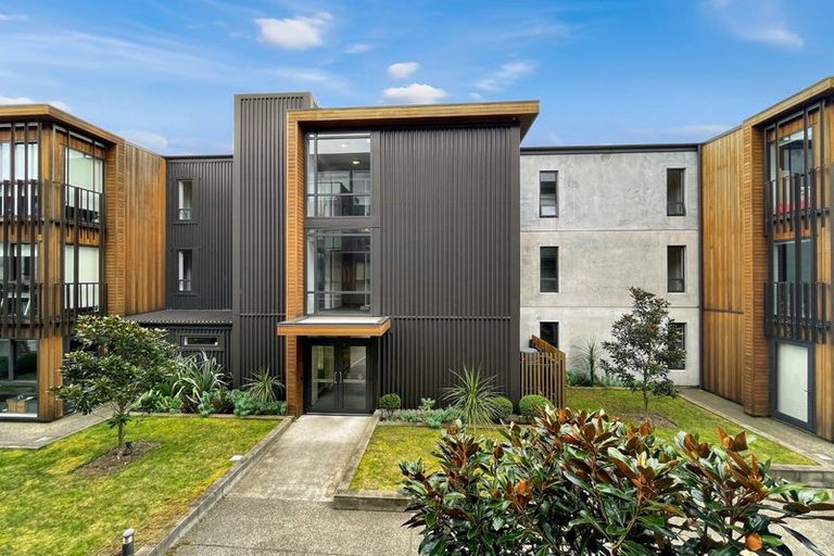 Photo of property in Vedado Apartments, 305/41u Hopper Street, Mount Cook, Wellington, 6011
