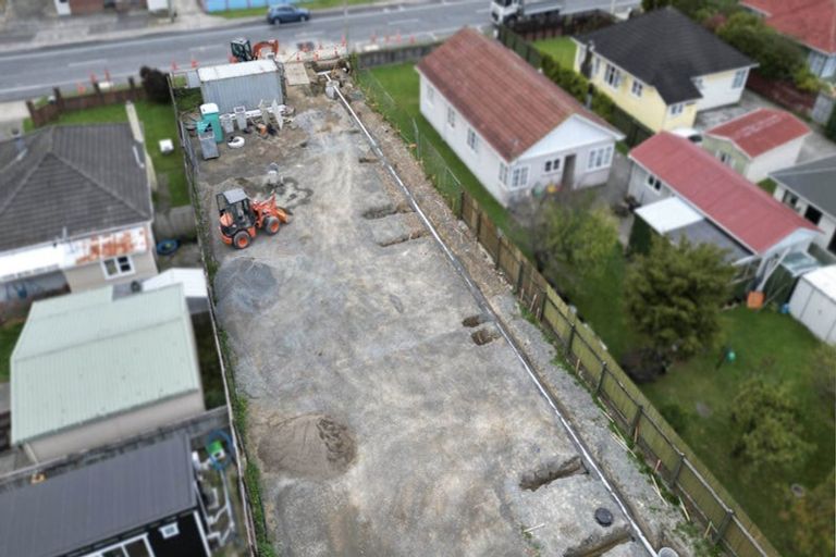 Photo of property in 82 Main Road, Wainuiomata, Lower Hutt, 5014