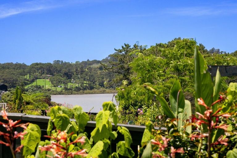 Photo of property in 70 Pohutukawa Parade, Riverhead, 0820