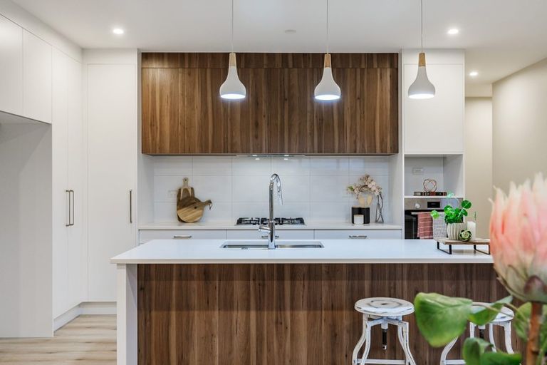 Photo of property in 13 Konoba Avenue, Kumeu, 0810