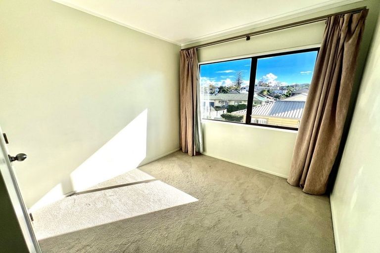 Photo of property in 2/127 Moore Street, Howick, Auckland, 2014