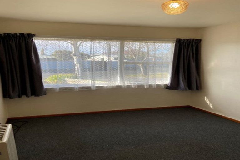 Photo of property in 7 Bahama Place, Hornby, Christchurch, 8042