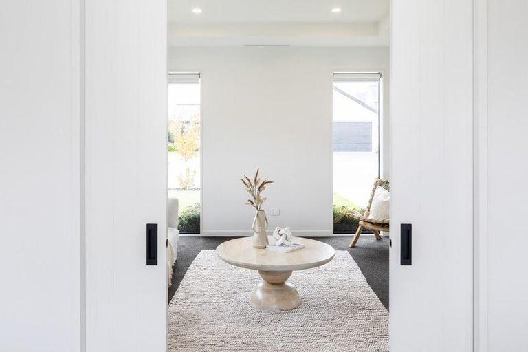 Photo of property in 11 Saint James Place, Rangiora, 7400
