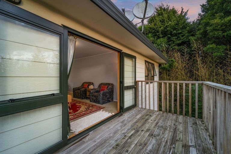 Photo of property in 1/96 Edmonton Road, Henderson, Auckland, 0612