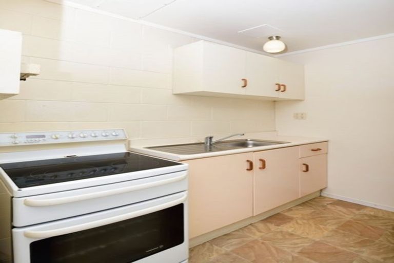 Photo of property in 3 Moera Place, Stanmore Bay, Whangaparaoa, 0932
