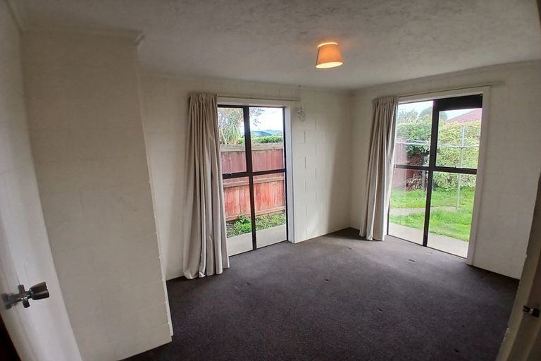 Photo of property in 122 Effingham Street, North New Brighton, Christchurch, 8083