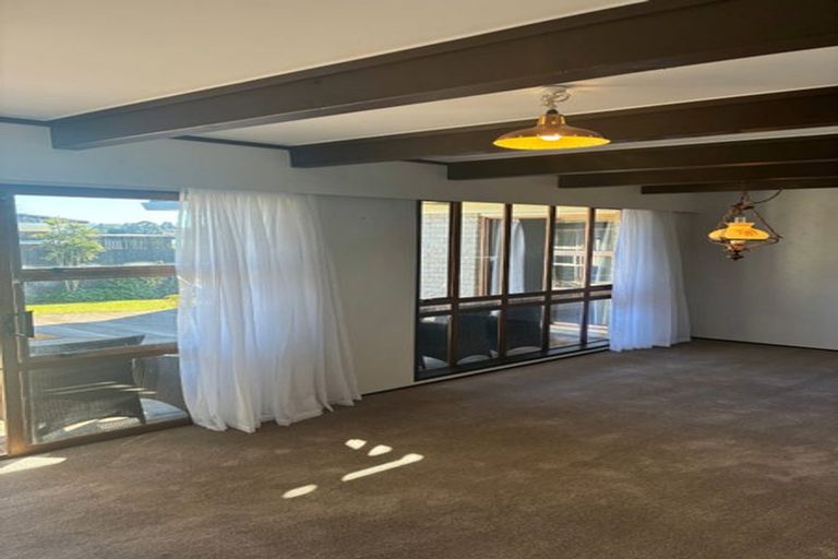 Photo of property in 10 The Spinney, Pahurehure, Papakura, 2113