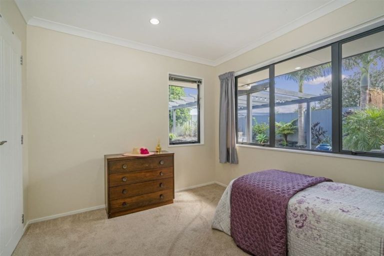 Photo of property in 4 Oribi Place, Whitianga, 3510