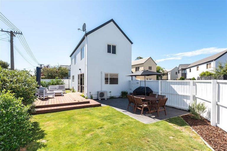 Photo of property in 48 Dover Street, St Albans, Christchurch, 8014