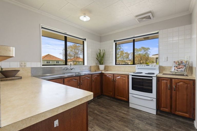 Photo of property in 2 Webb Street, Terrace End, Palmerston North, 4410