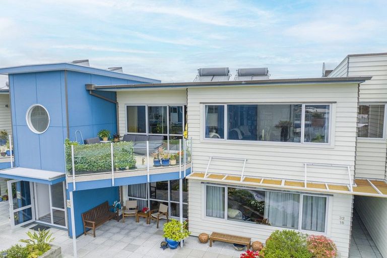 Photo of property in 30/4u Seaview Road, Paraparaumu Beach, Paraparaumu, 5032