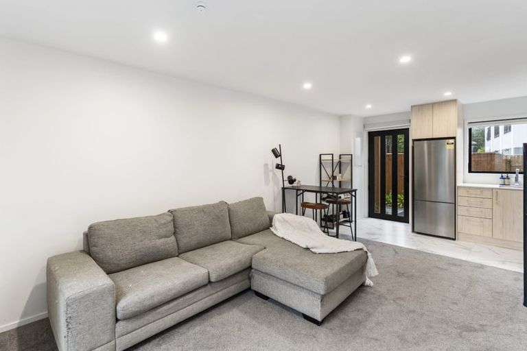 Photo of property in 4/41 Kervil Avenue, Te Atatu Peninsula, Auckland, 0610