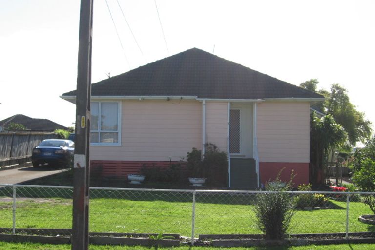 Photo of property in 6 Herald Place, Otara, Auckland, 2023