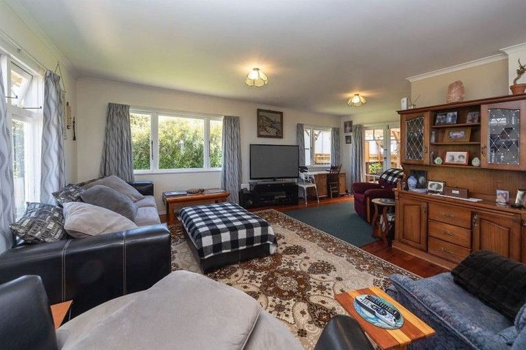 Photo of property in 594 Waituna Tapuae Road, Waituna West, Feilding, 4779