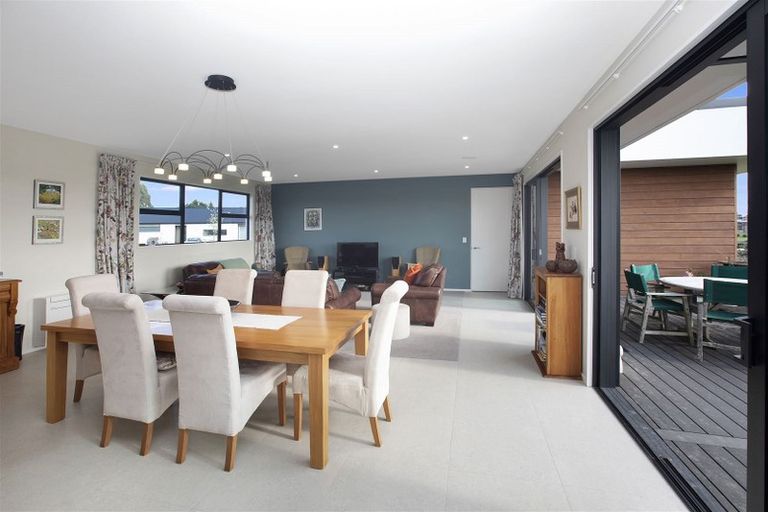 Photo of property in 17 Hallfield Drive, Ohoka, Kaiapoi, 7692