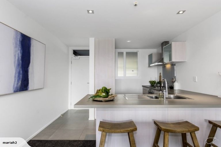 Photo of property in 2-06/424 Maunganui Road, Mount Maunganui, 3116