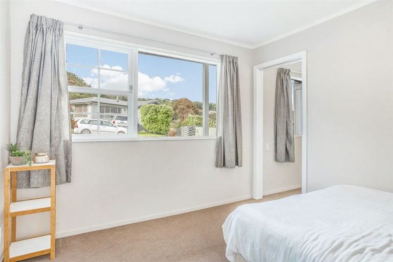 Photo of property in 3 Findhorn Place, Papakowhai, Porirua, 5024