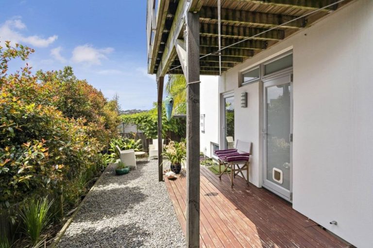 Photo of property in 14a Holiday Road, Stanmore Bay, Whangaparaoa, 0932