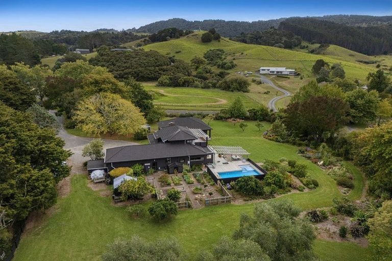 Photo of property in 112 Anderson Road, Matakana, Warkworth, 0985
