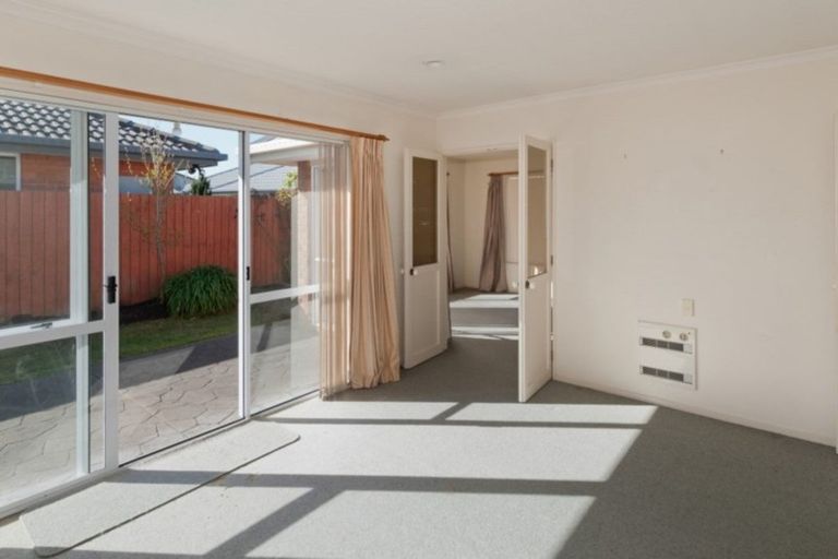 Photo of property in 4 Mull Place, Broomfield, Christchurch, 8042