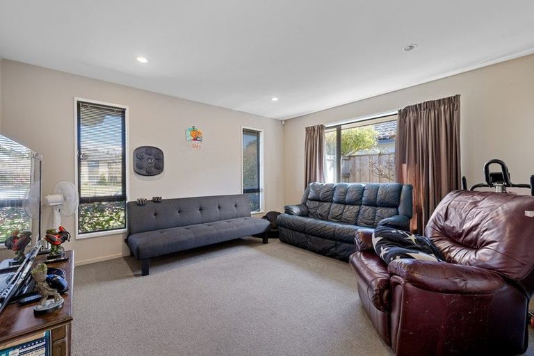 Photo of property in 16 Waimarie Street, Pegasus, 7612
