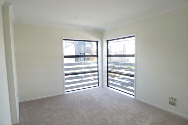 Photo of property in 11 Te Aho Matua Road, Hobsonville, Auckland, 0616