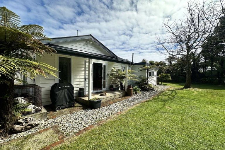 Photo of property in 195 Sale Street, Hokitika, 7810