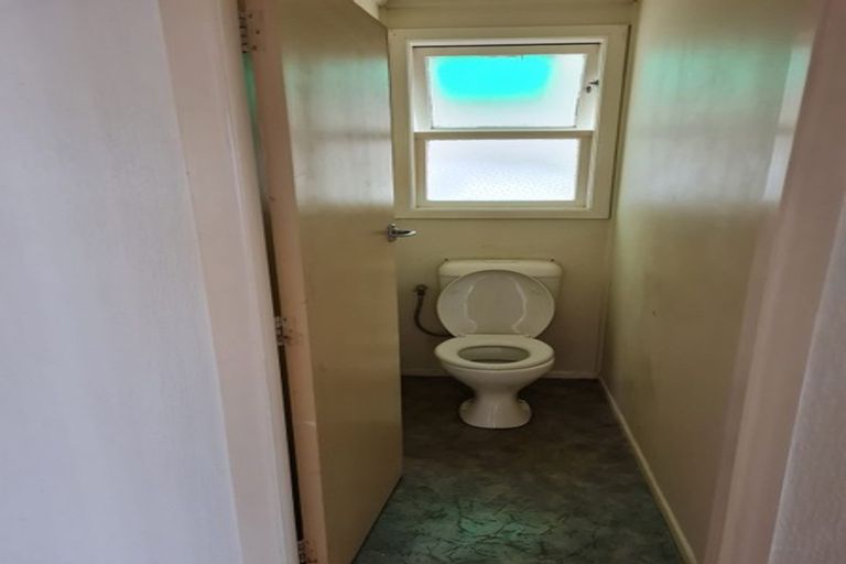 Photo of property in 8 Pohutukawa Drive, Tokoroa, 3420